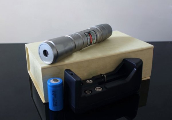Package of 100mW Green Flashlight